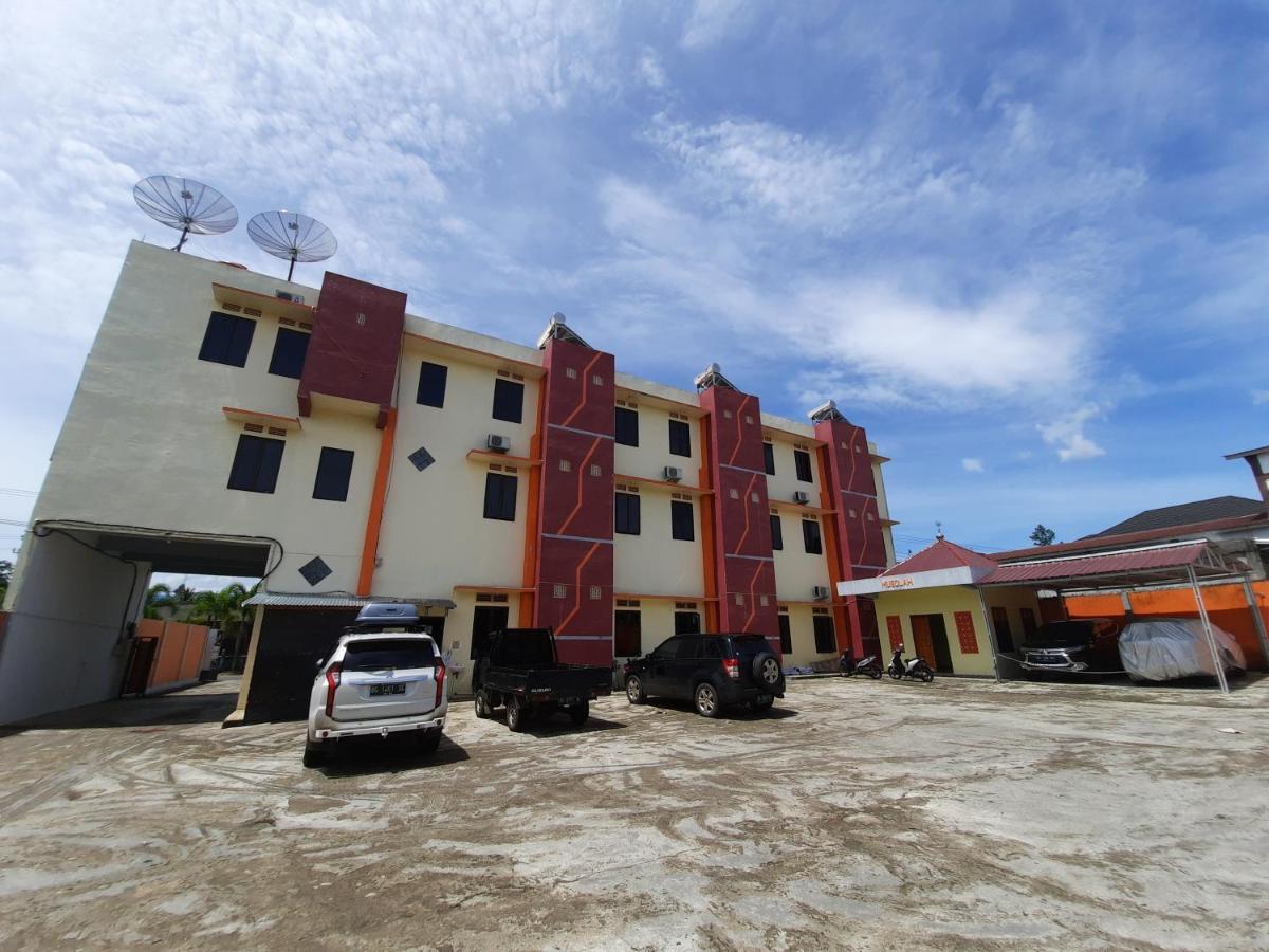 Oyo 3373 Favour Hotel Pagaralam Exteriör bild